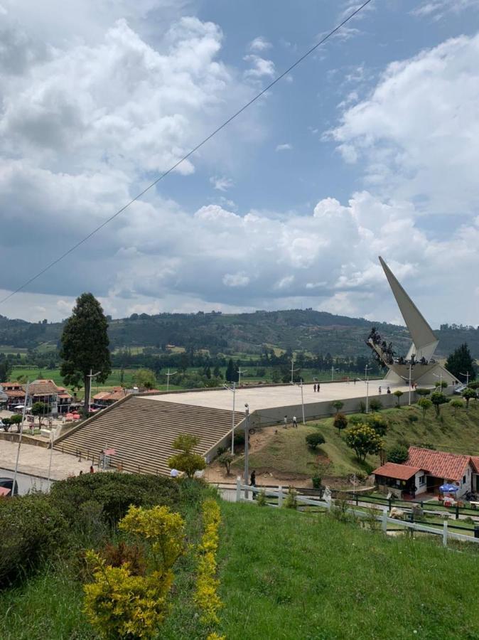 Hotel Lancers - Pantano De Vargas Paipa Boyaca المظهر الخارجي الصورة